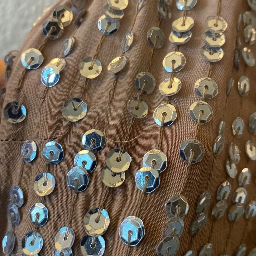 Dress sequence - Picture 14 of 17